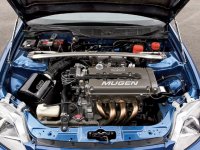 htup_0803_03_z+1999_honda_civic_si_coupe+all_mugen_engine_bay_toda_race_header_skunk2_manifold.jpg